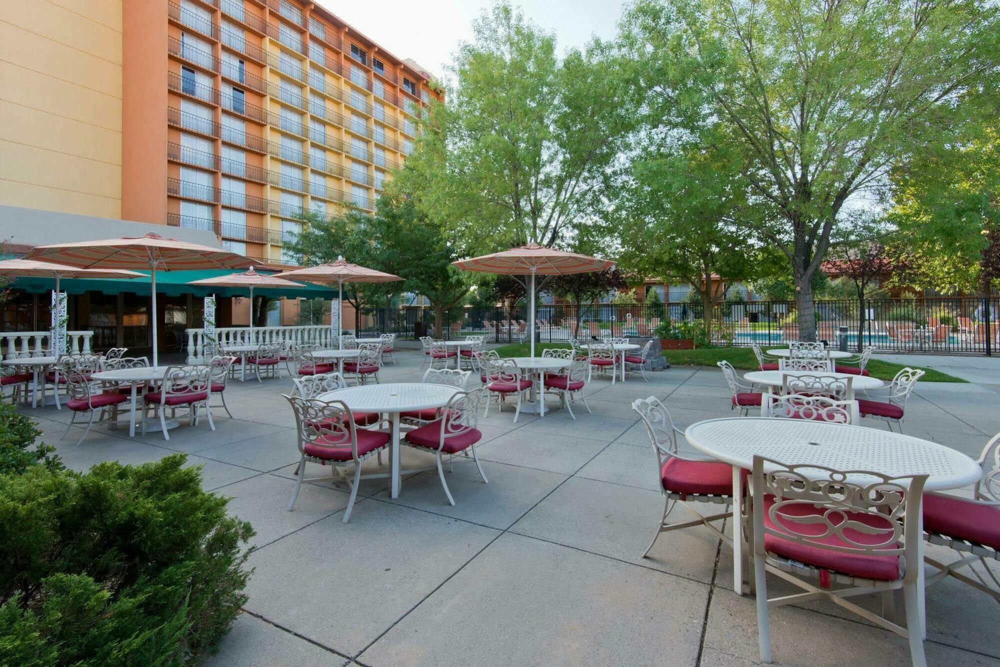 Albuquerque Crowne Plaza, An Ihg Hotel Exterior foto